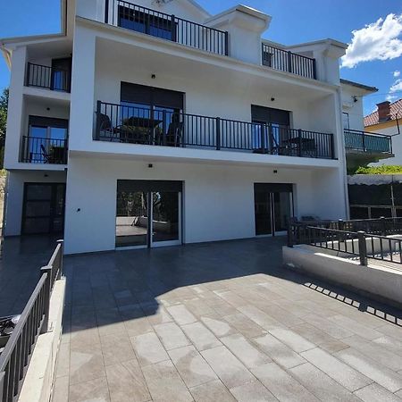 Fantasia Del Mare Apartment And Rooms Dramalj Exterior foto